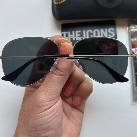 Classic Ray-Bans - Picture 2 of 4